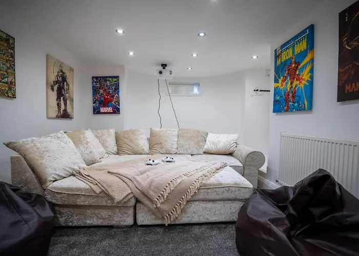 Cavendish Cat And Gaming House